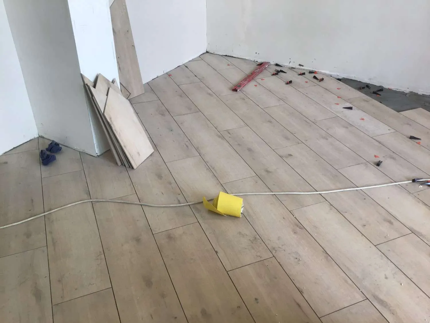 High quality wall painting service Glasgow UK