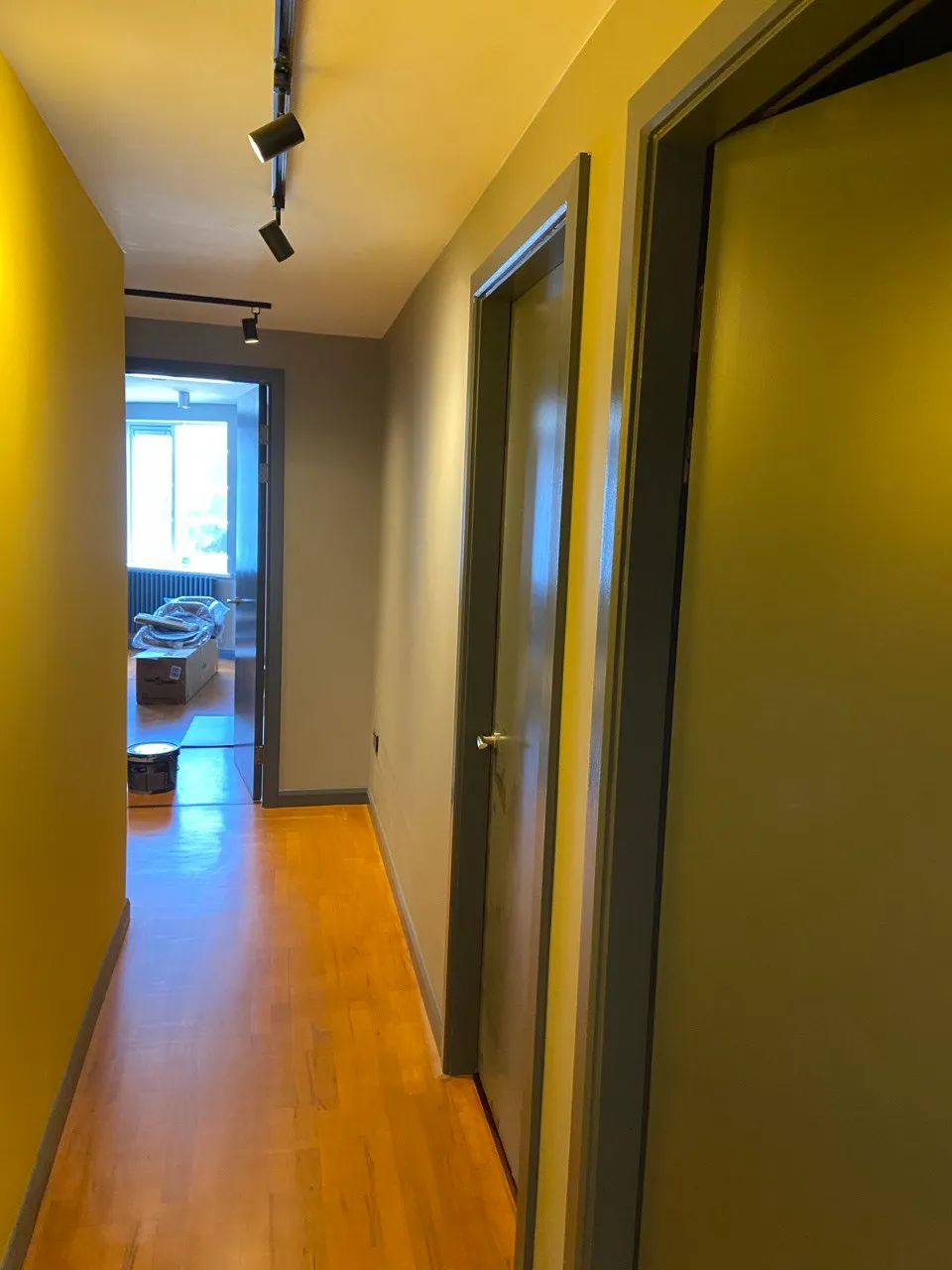 High quality wall painting service Glasgow UK